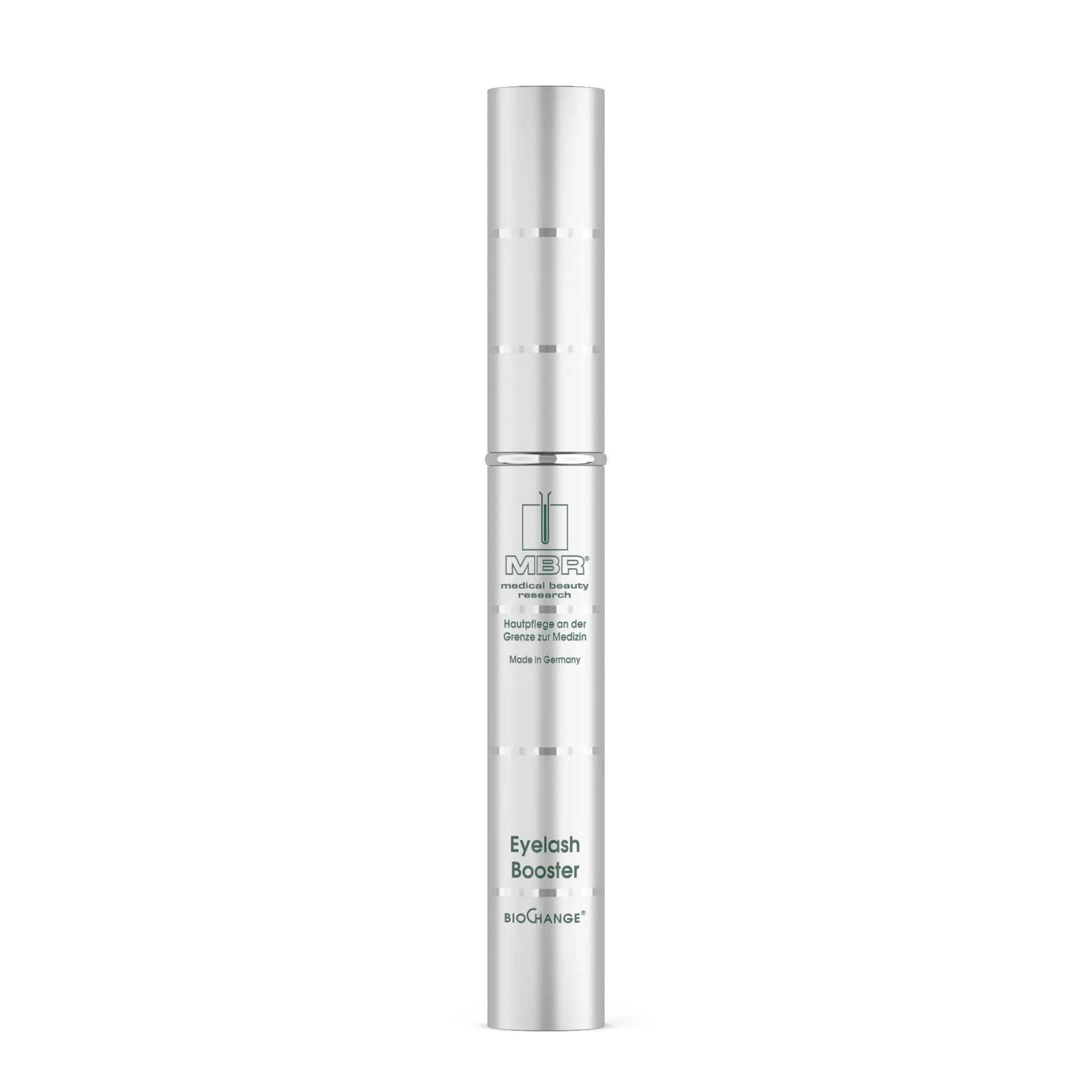 How the MBR Eyelash Booster Serum at Aya’s Touch Delivers Real Length